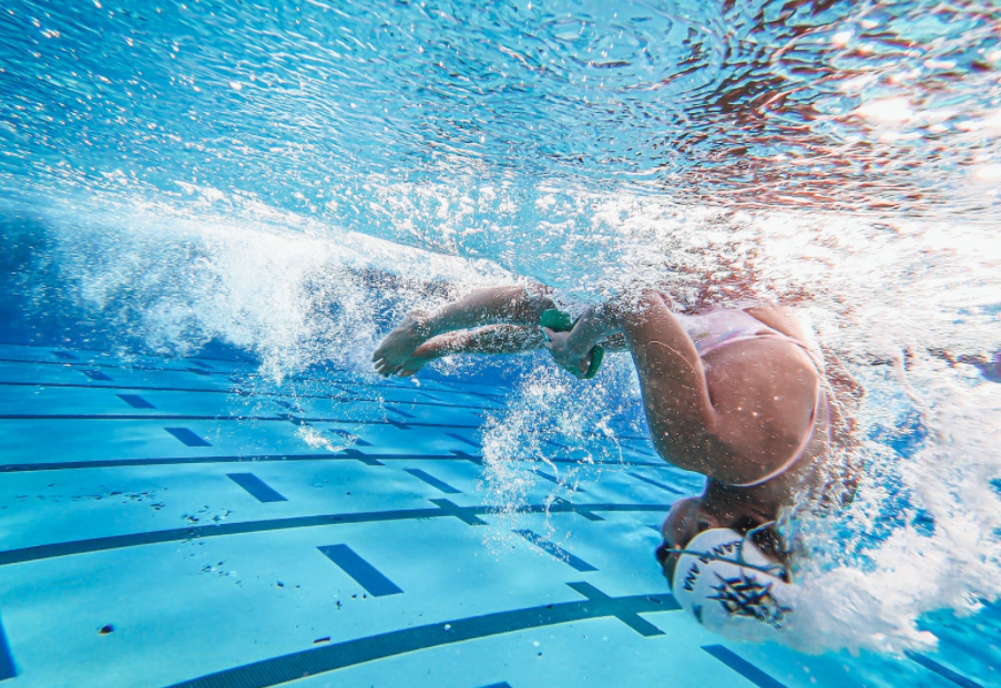 1675324753327655.png 泳池.png